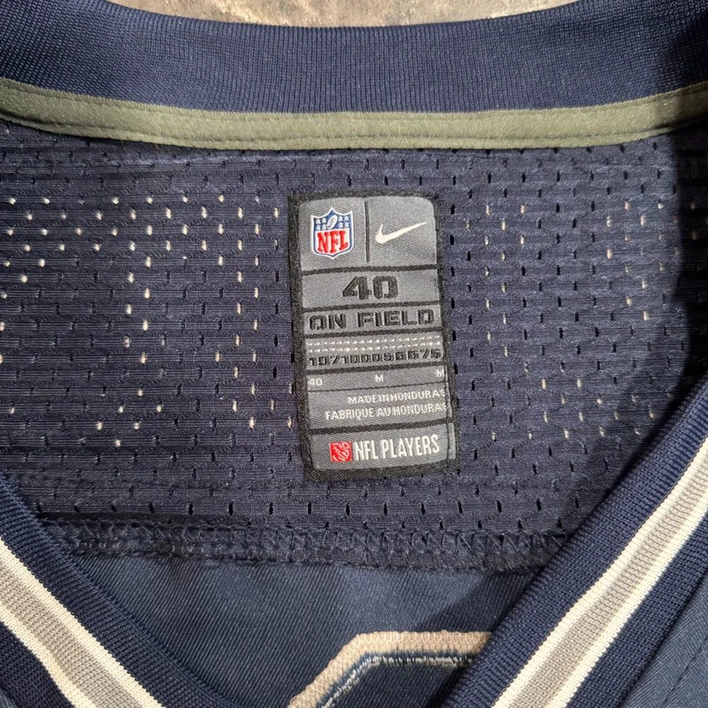Nike Dallas Cowboys Ezekiel Elliott Jersey - Picture 8 of 9